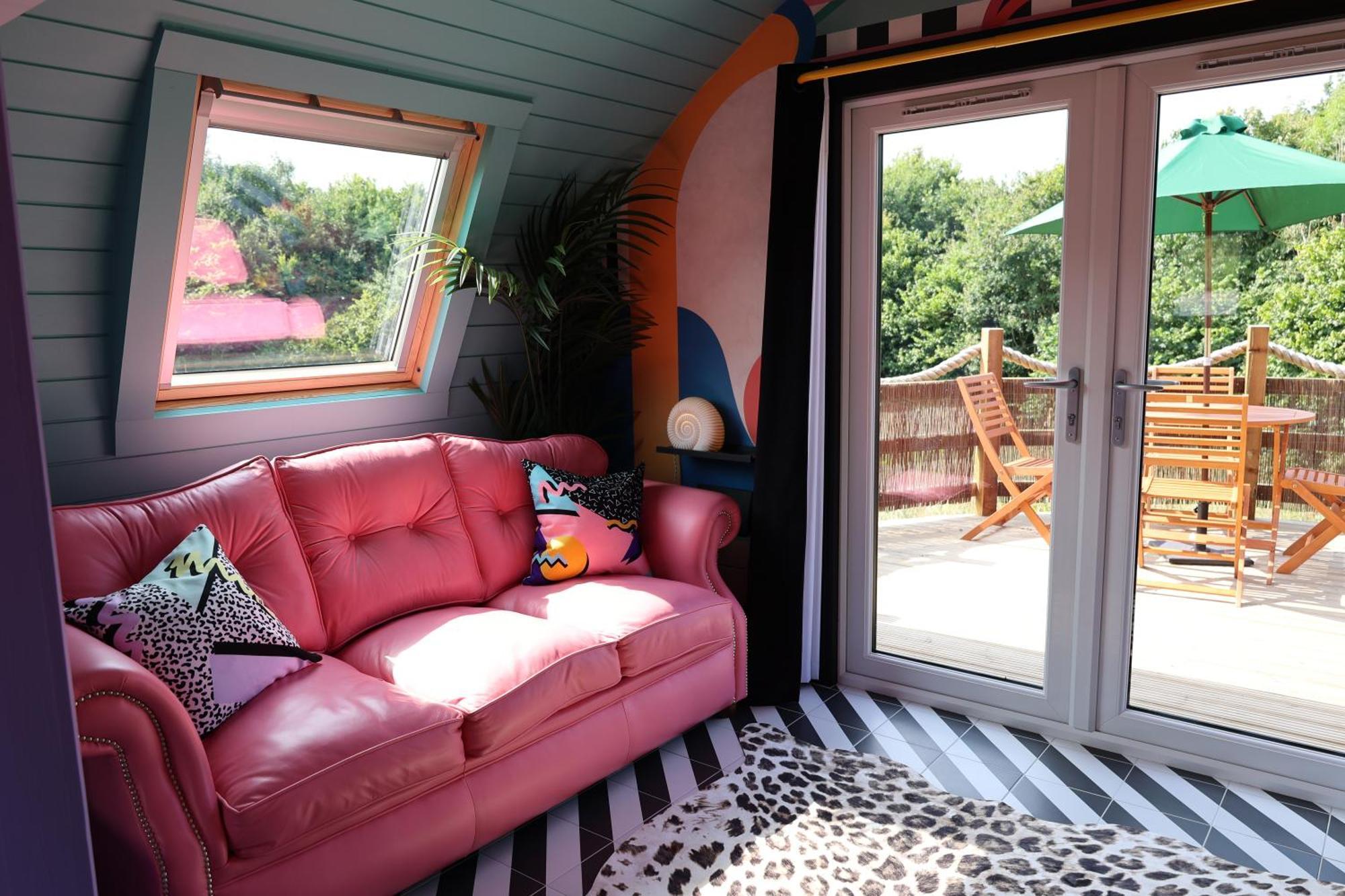 شقة Ammonite Glamping Pod & Hot Tub Hungerton المظهر الخارجي الصورة